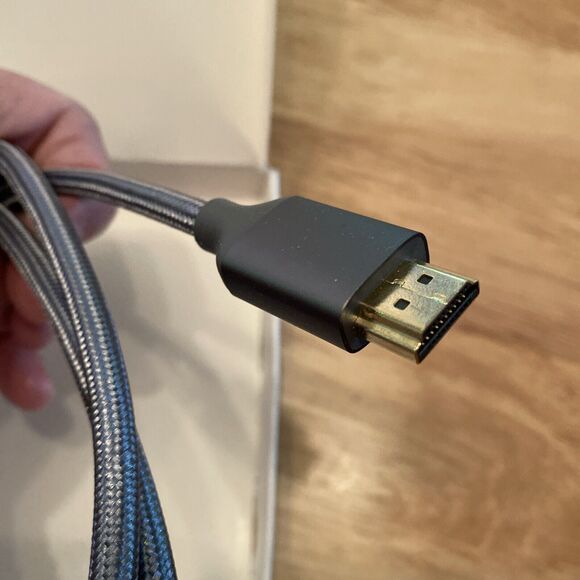 Amazon Basics Ultra High-Speed 8K HDMI Cable 3ft Gray Braided Cable audio/video - Picture 7 of 11